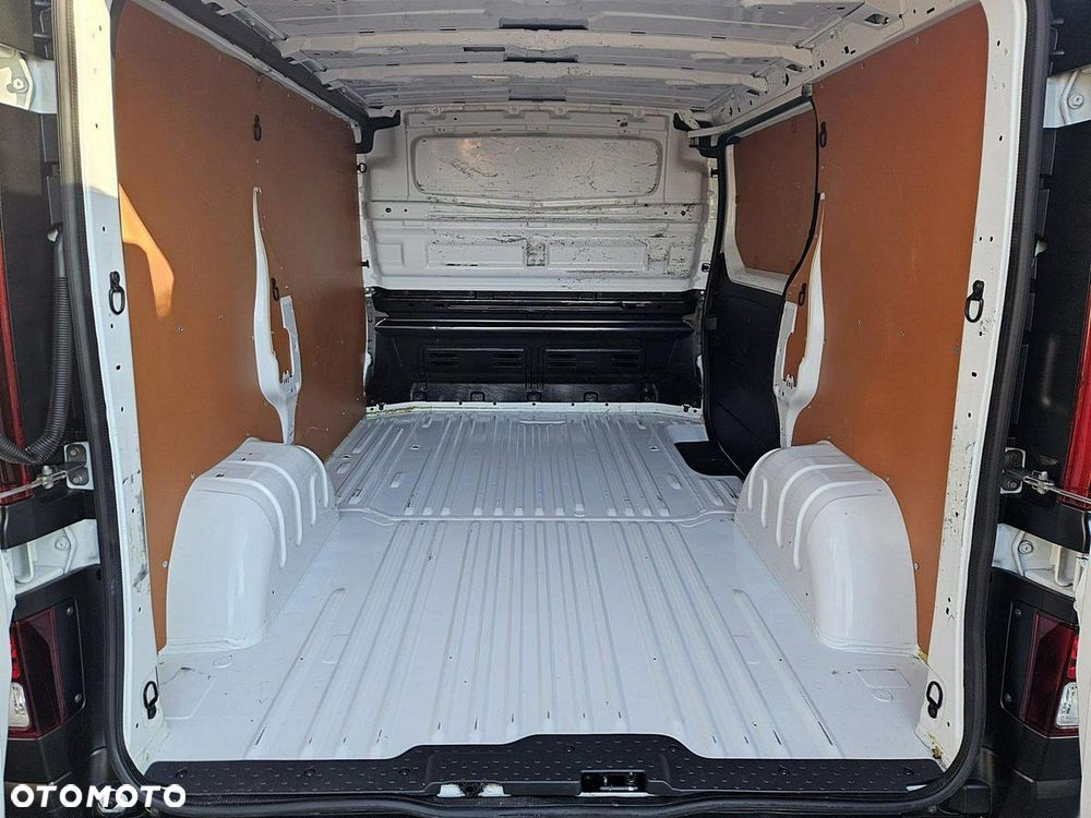 Renault Trafic - 10