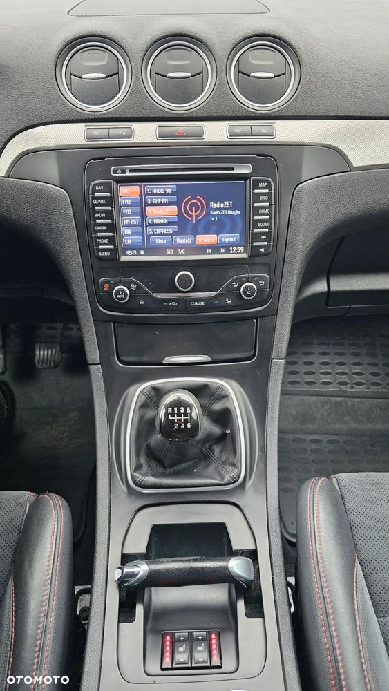 Ford Galaxy 1.6 T Platinium X (Ghia) - 17