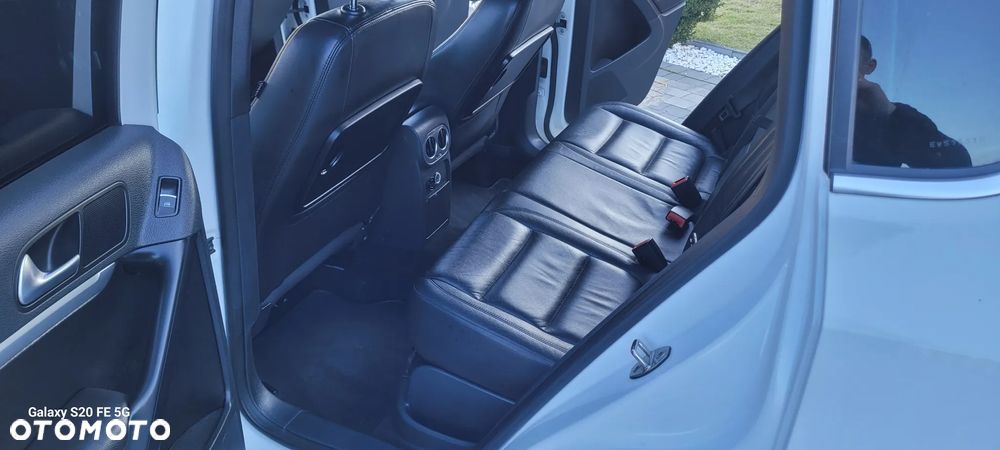 Volkswagen Tiguan 2.0 TDI 4Mot Perfectline R-Style DSG - 11