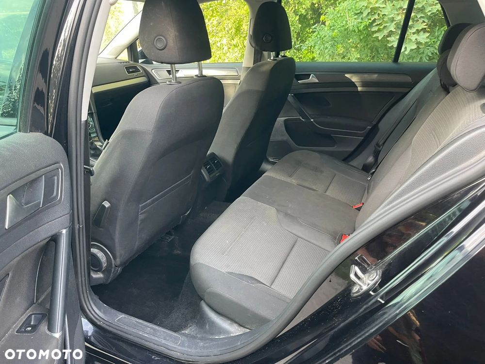 Volkswagen Golf - 14