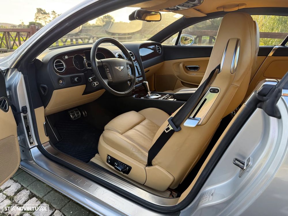 Bentley Continental GT - 18