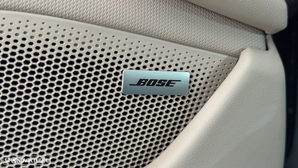 Porsche Taycan Bateria Performance Plus - 29