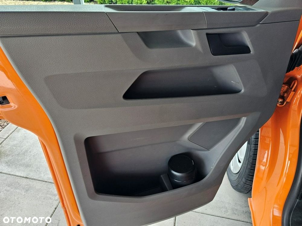 Volkswagen Transporter - 14