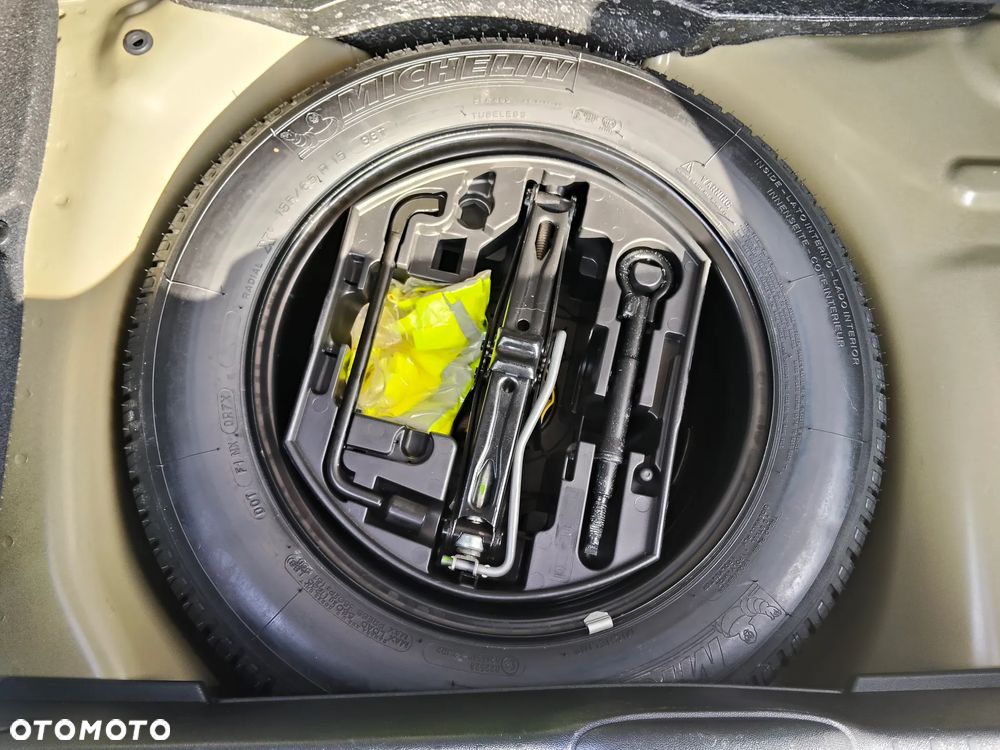 Peugeot 208 1.2 PureTech Style - 34