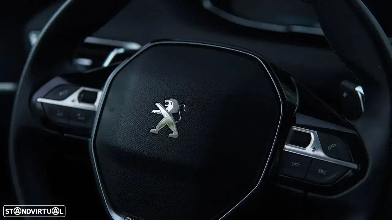 Peugeot 3008 1.6 Hybrid Allure Pack e-EAT8 - 34