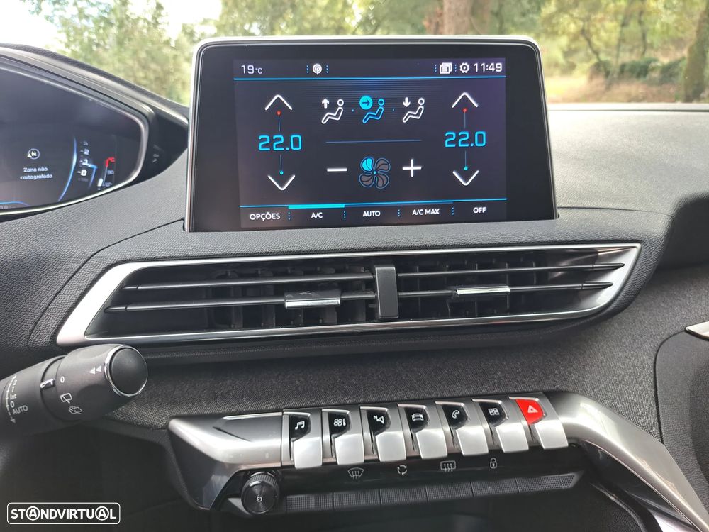 Peugeot 5008 BlueHDI 130 EAT8 Allure - 28