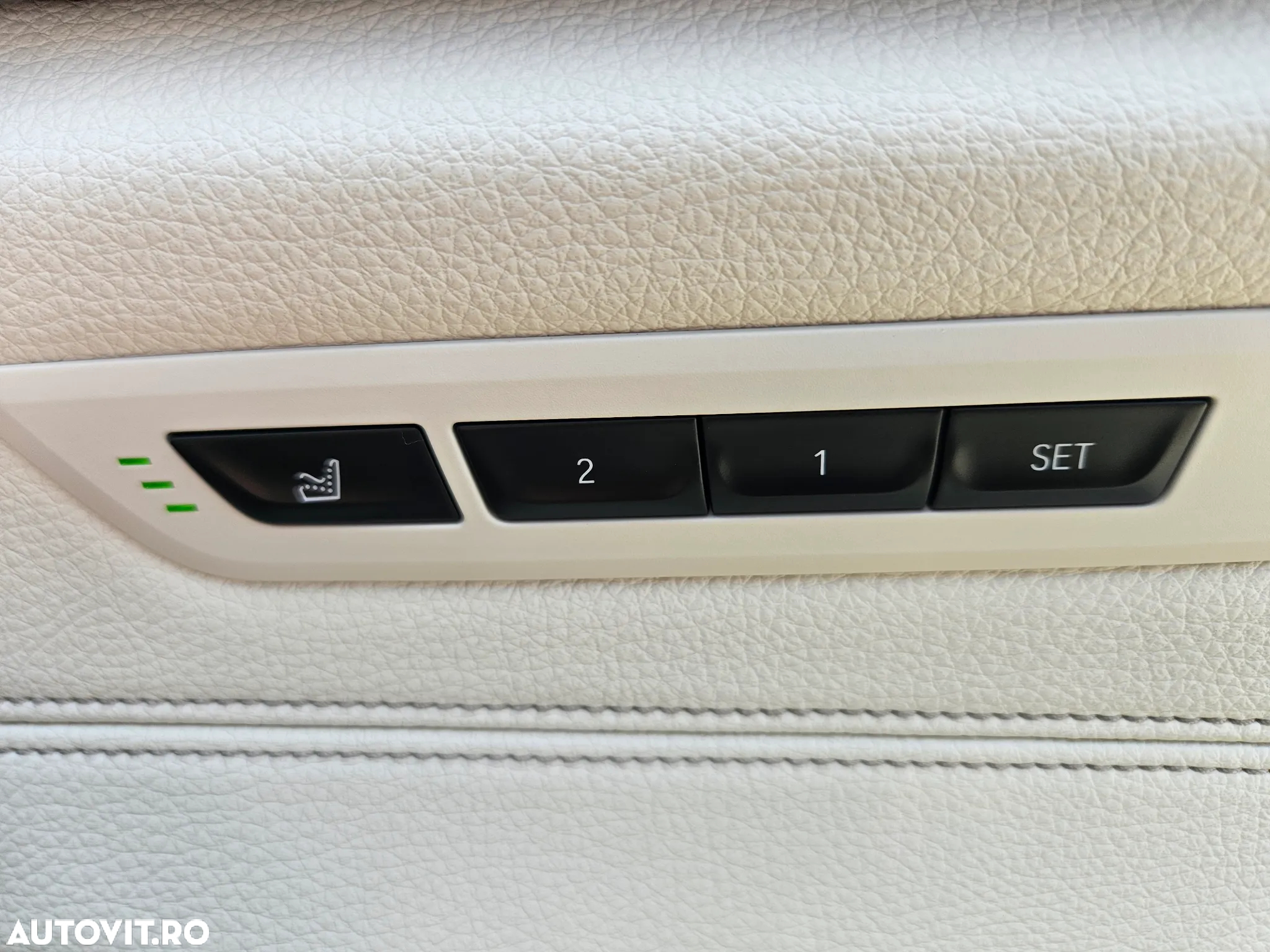 BMW Seria 5 520d xDrive AT - 25