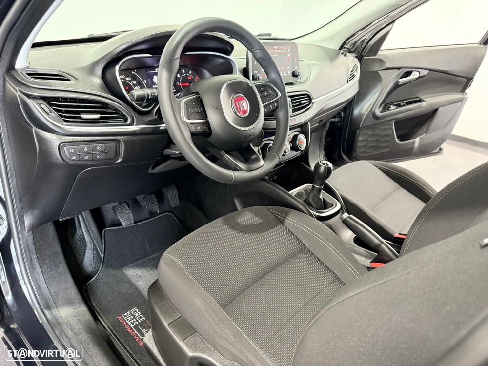Fiat Tipo Station Wagon 1.3 M-Jet Lounge - 19