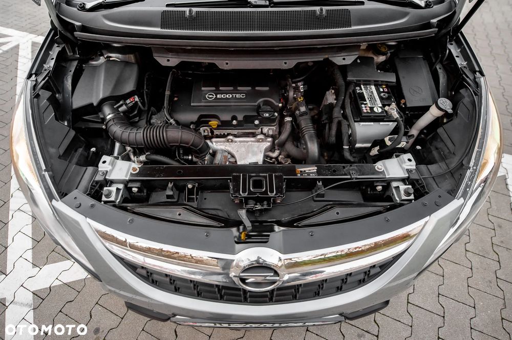 Opel Zafira 1.4 T Cosmo - 16
