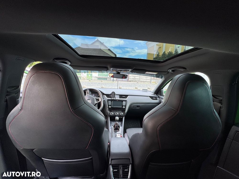 Skoda Octavia 2.0 TSI RS - 18