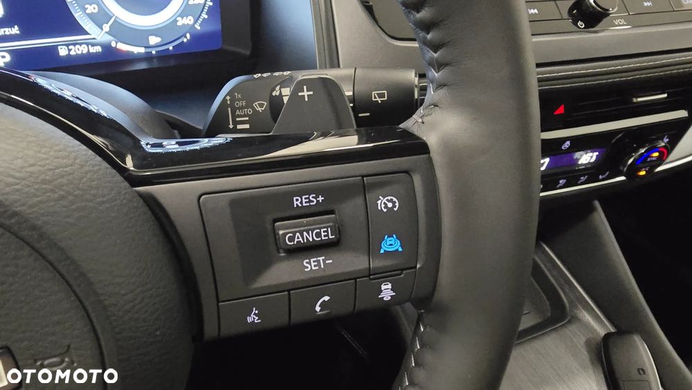 Nissan Qashqai 1.3 DIG-T MHEV Xtronic Tekna+ - 24