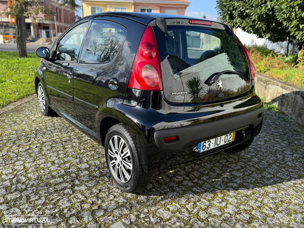 Peugeot 107 1.0 Black&Silver - 2