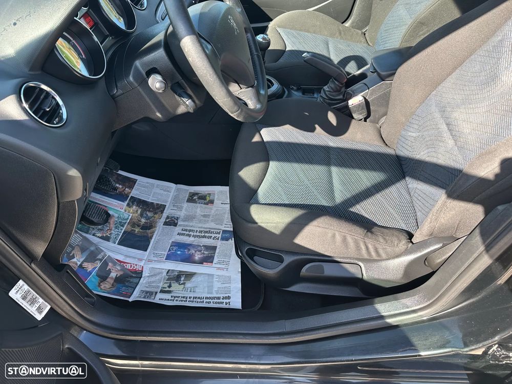 Peugeot 308 1.6 HDi Active - 16