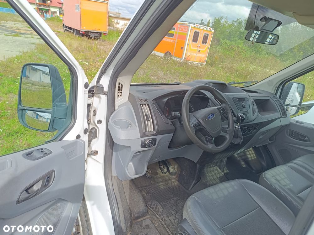 Ford Transit - 4