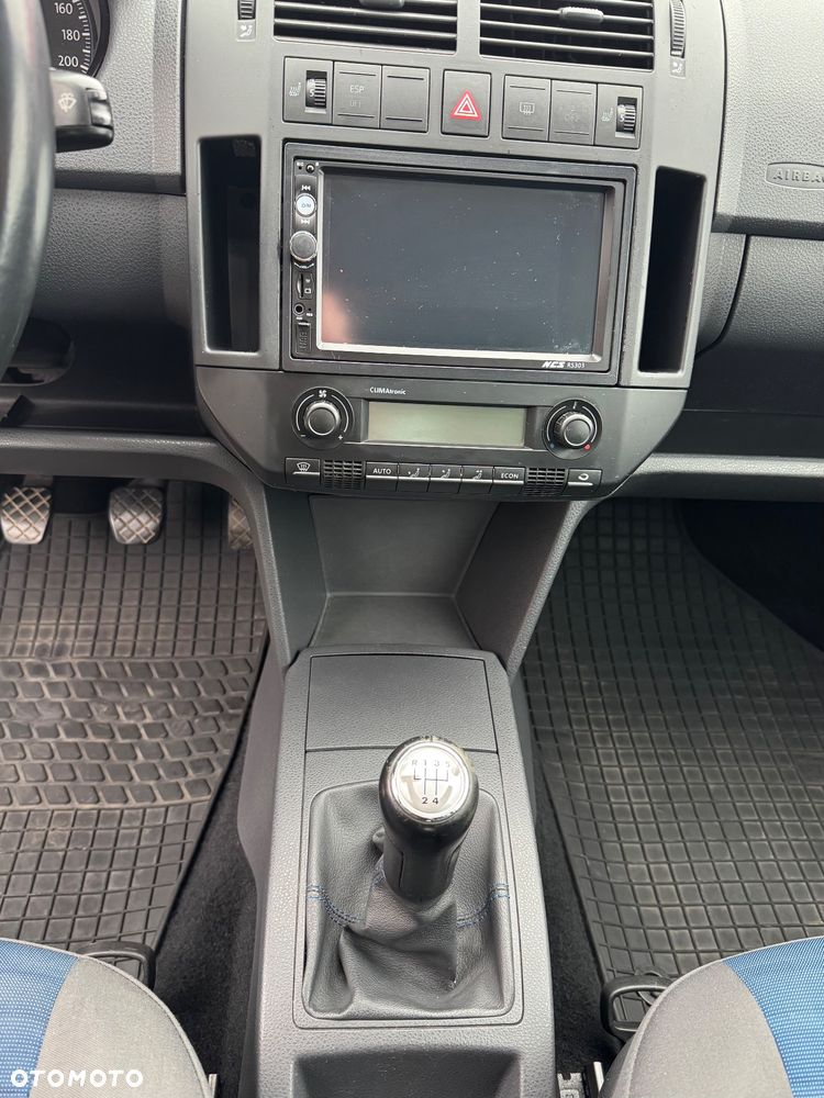 Volkswagen Polo 1.4 Tour - 21