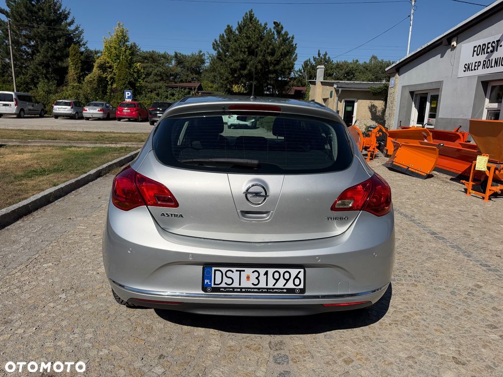Opel Astra 1.4 Turbo - 9