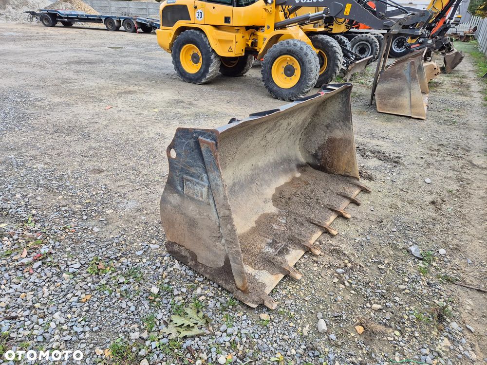 Caterpillar 907H2 - 9