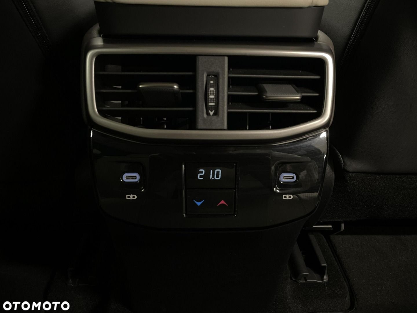 Lexus RX - 25