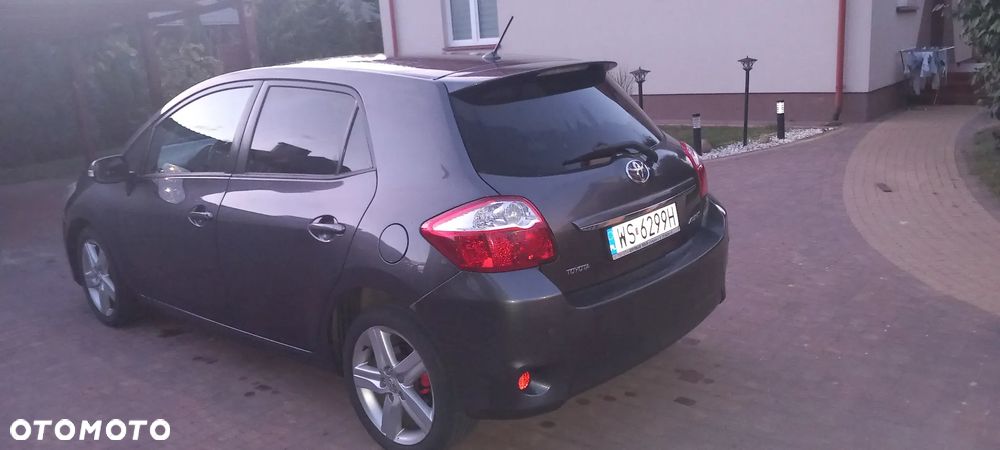Toyota Auris - 9
