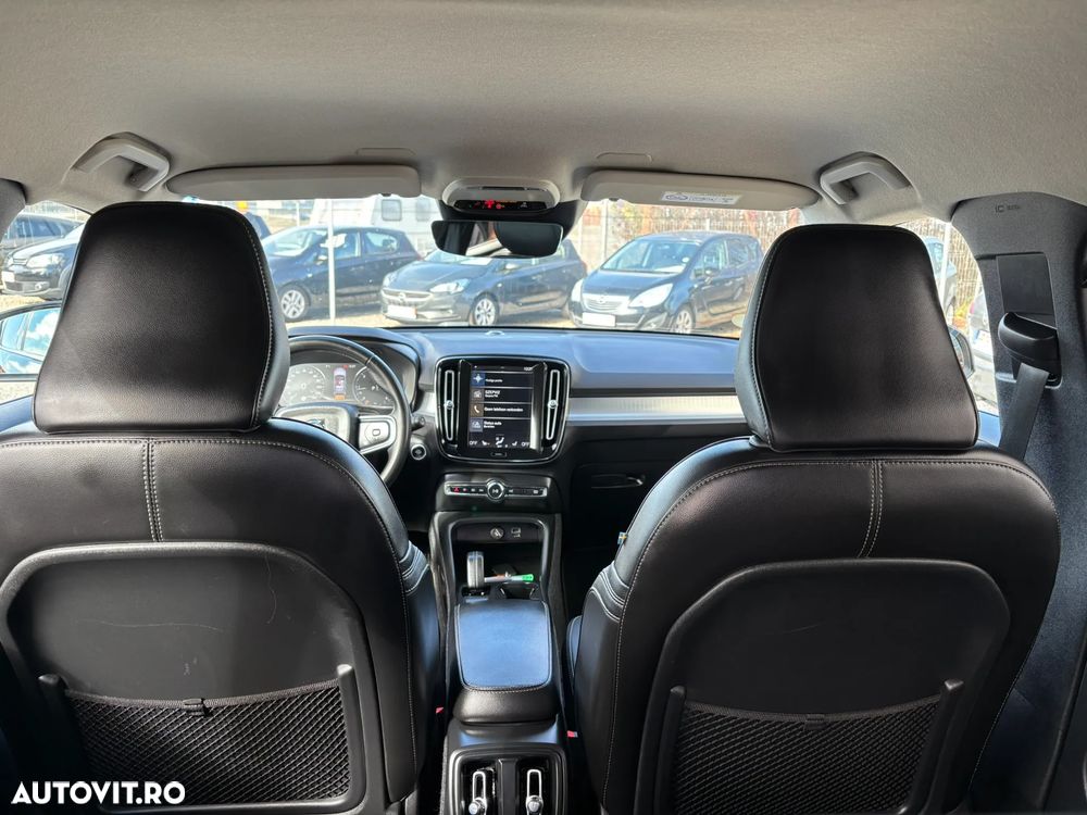 Volvo XC 40 - 18