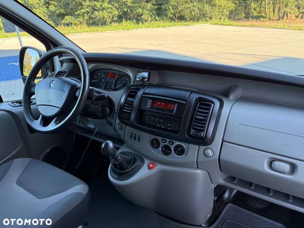Renault Trafic - 15
