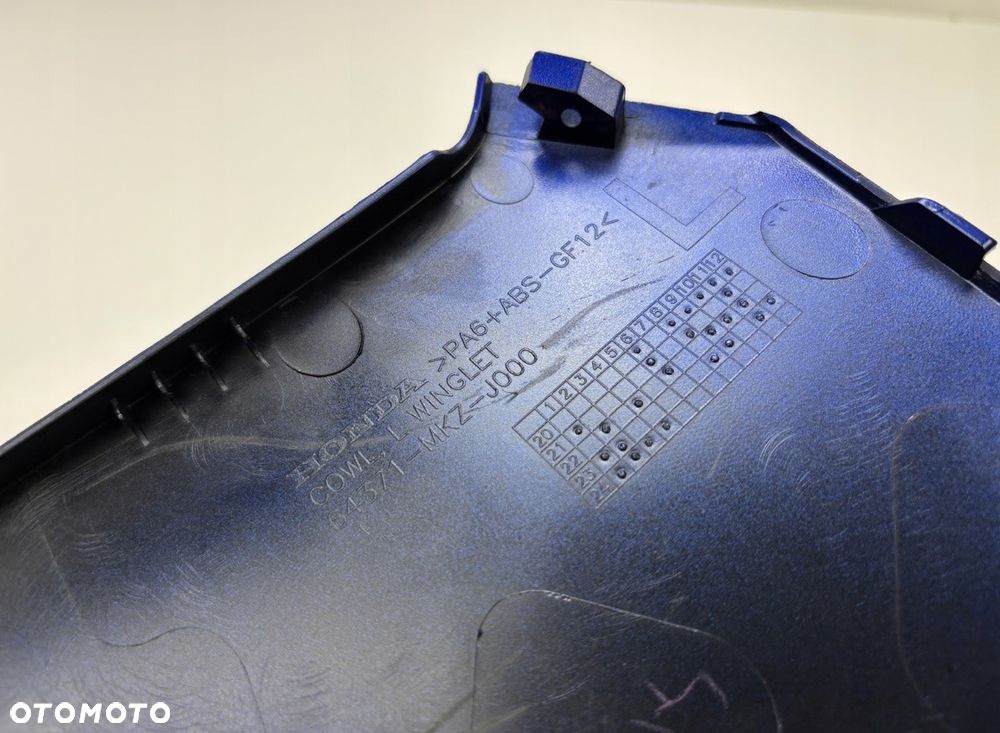 Lewe górne wypełnienie bocznej owiewki Honda CBR 600RR PC69 2024- Oryginał - 16