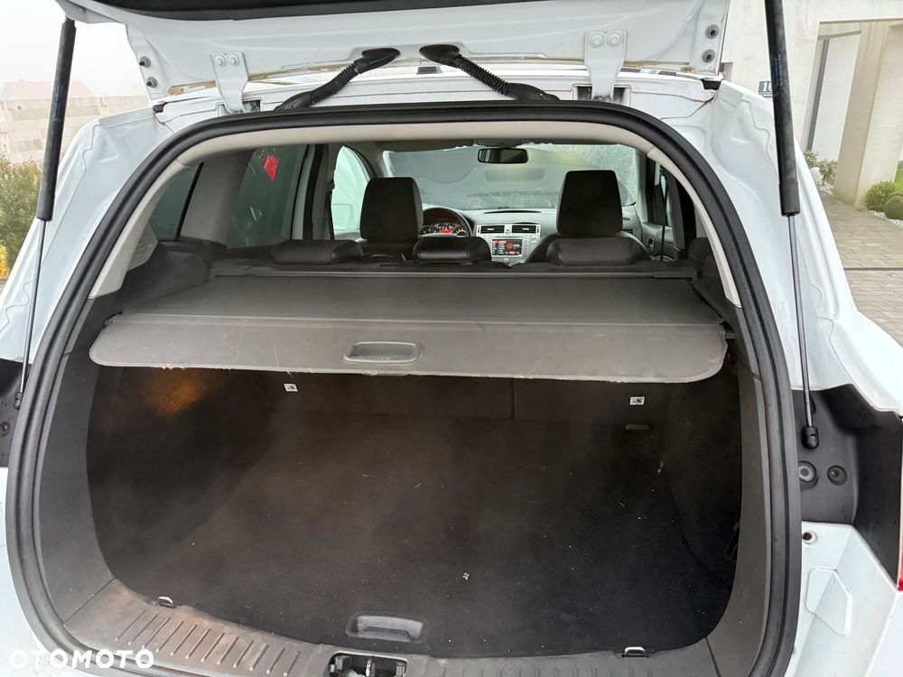 Ford Kuga 2.0 TDCi 2x4 Titanium - 22