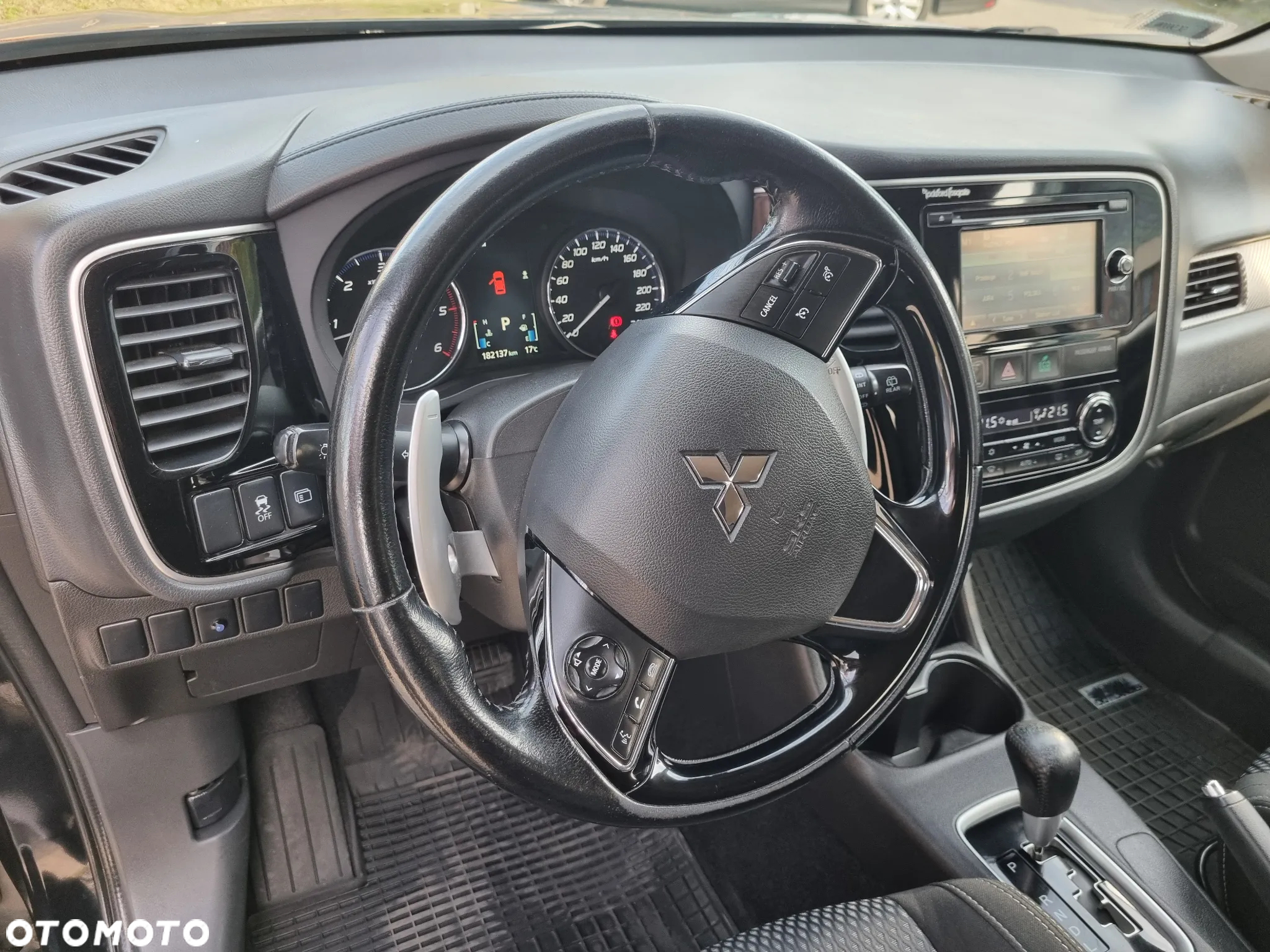 Mitsubishi Outlander 2.2 DID Intense + 4WD - 17
