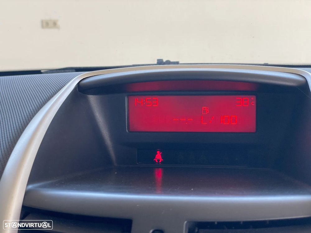 Peugeot 207 1.4 16V Active - 18