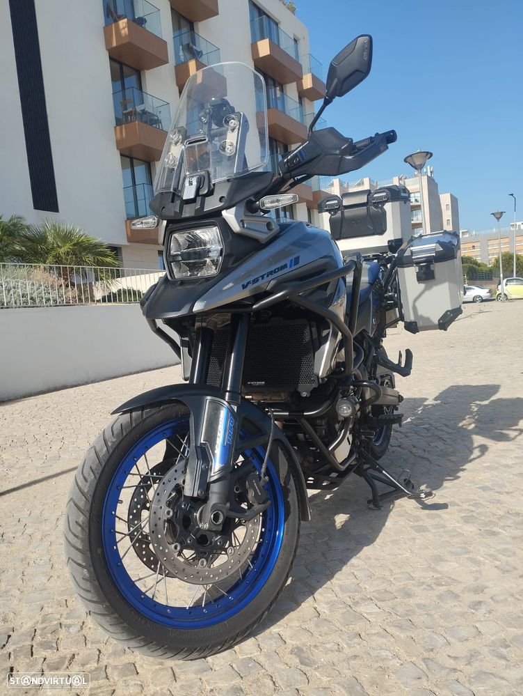 Suzuki v-strom - 2