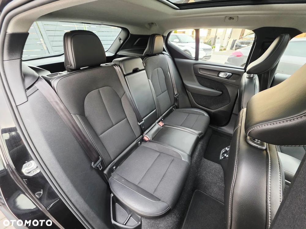 Volvo XC 40 T3 Momentum - 30