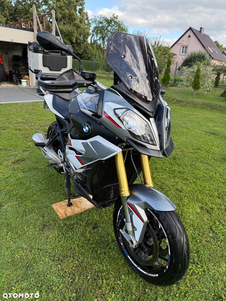 BMW XR - 4