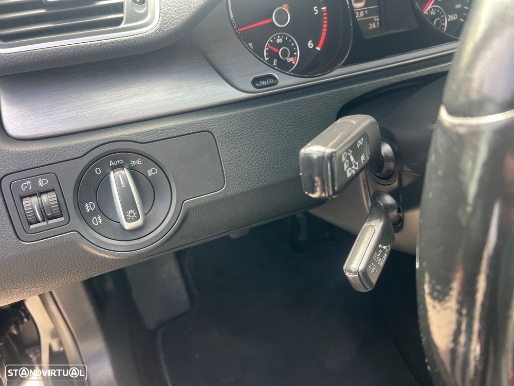 VW Passat 1.6 TDI Confortline - 21