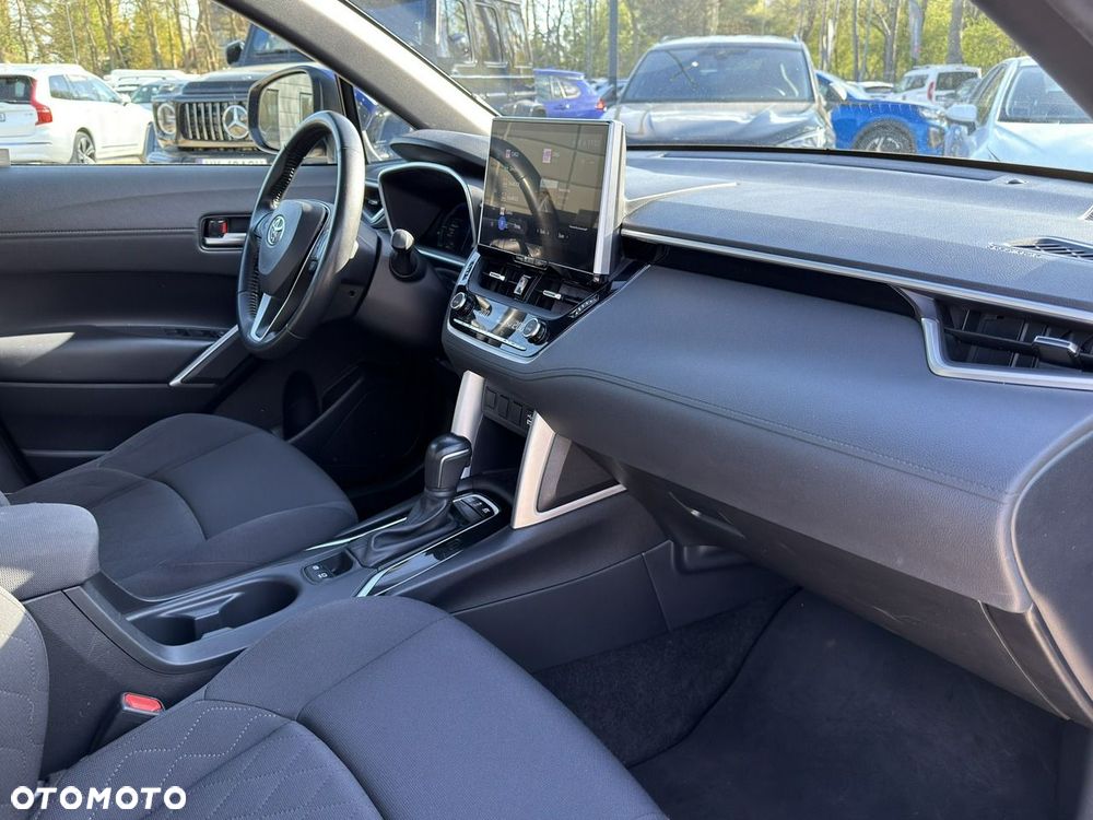 Toyota Corolla Cross 2.0 Hybrid Comfort - 17