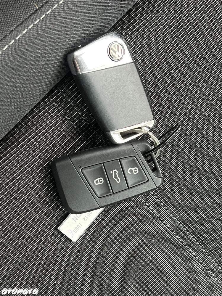 Volkswagen Passat 2.0 TDI BMT Comfortline - 13