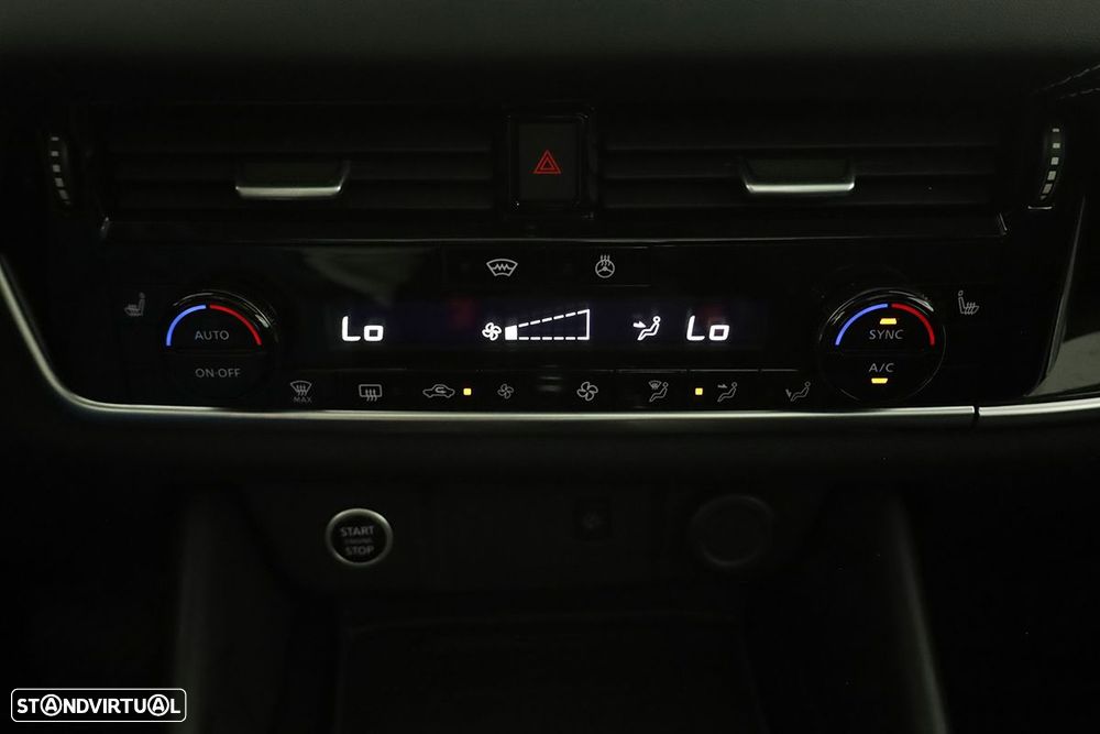 Nissan Qashqai 1.3 DIG-T N-Connecta LED Xtronic - 13