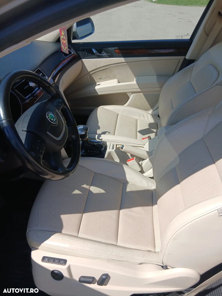 Skoda Superb 2.0 TDI 4X4 DSG Ambition - 12