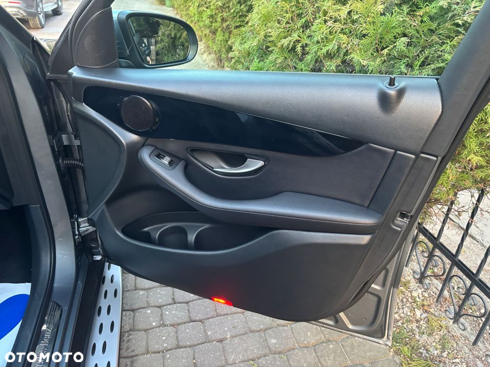 Mercedes-Benz GLC 220 d 4Matic 9G-TRONIC - 8