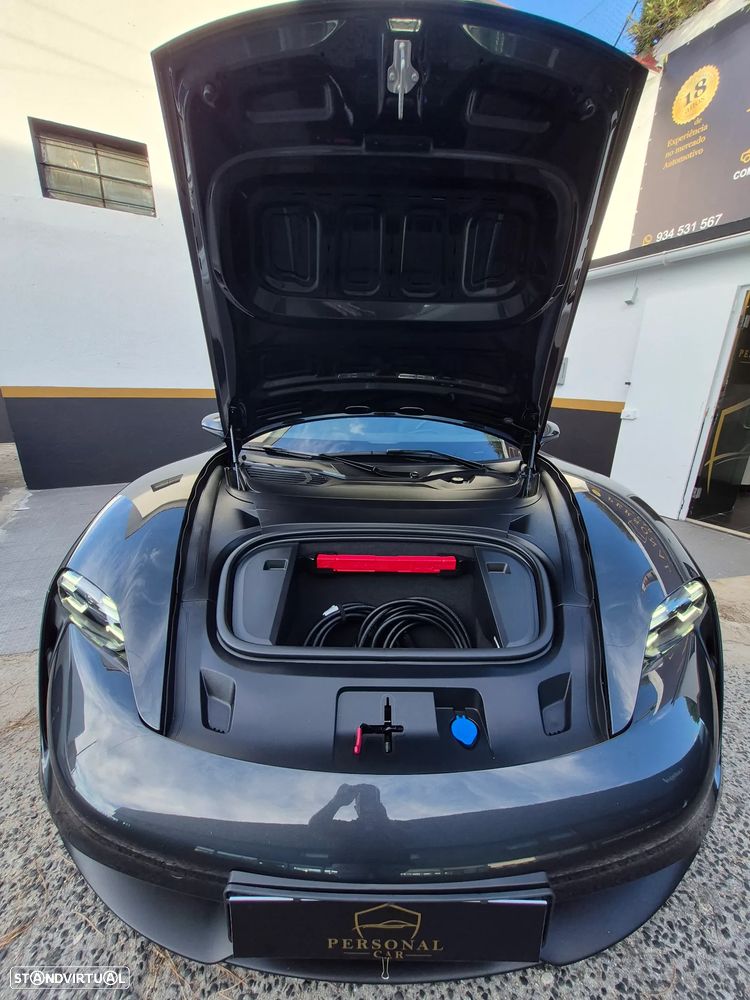 Porsche Taycan Standard - 13