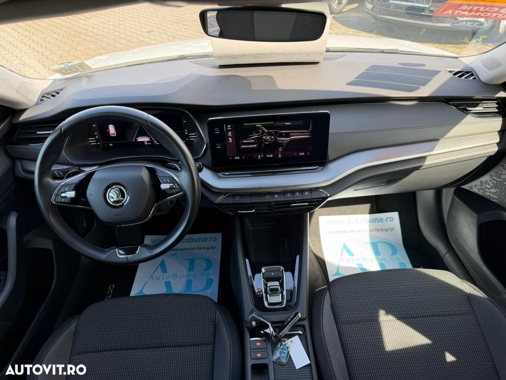 Skoda Octavia 2.0 TDI DSG Ambition - 11