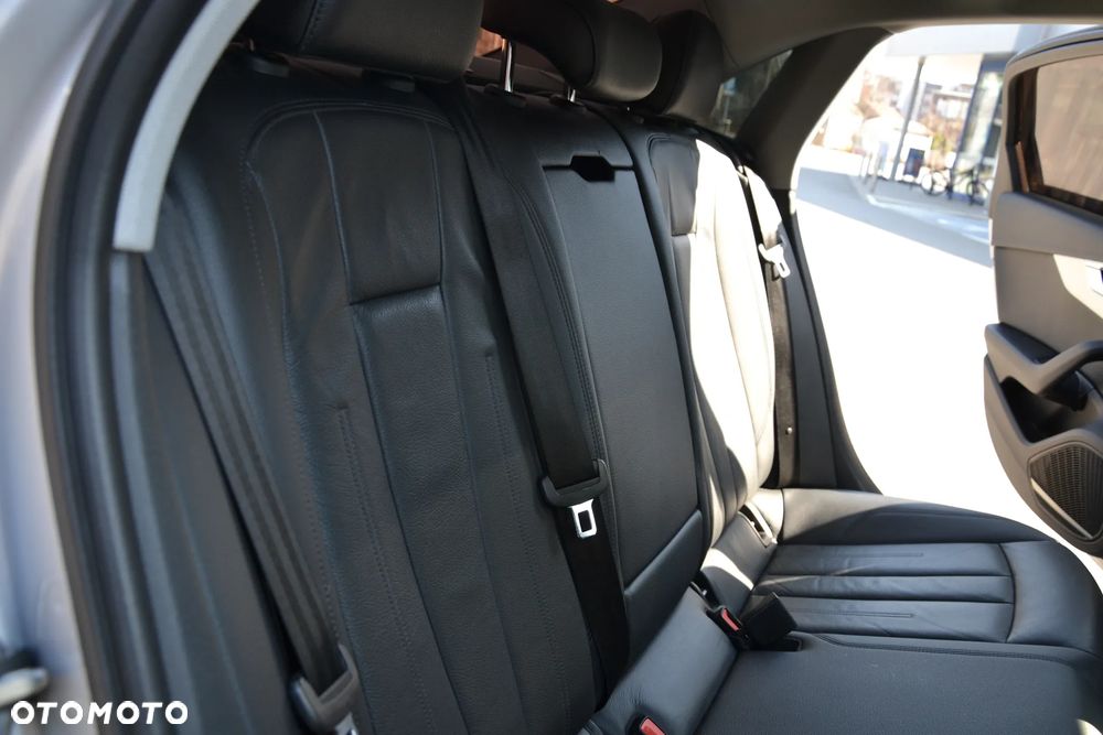 Audi A4 Limousine - 22