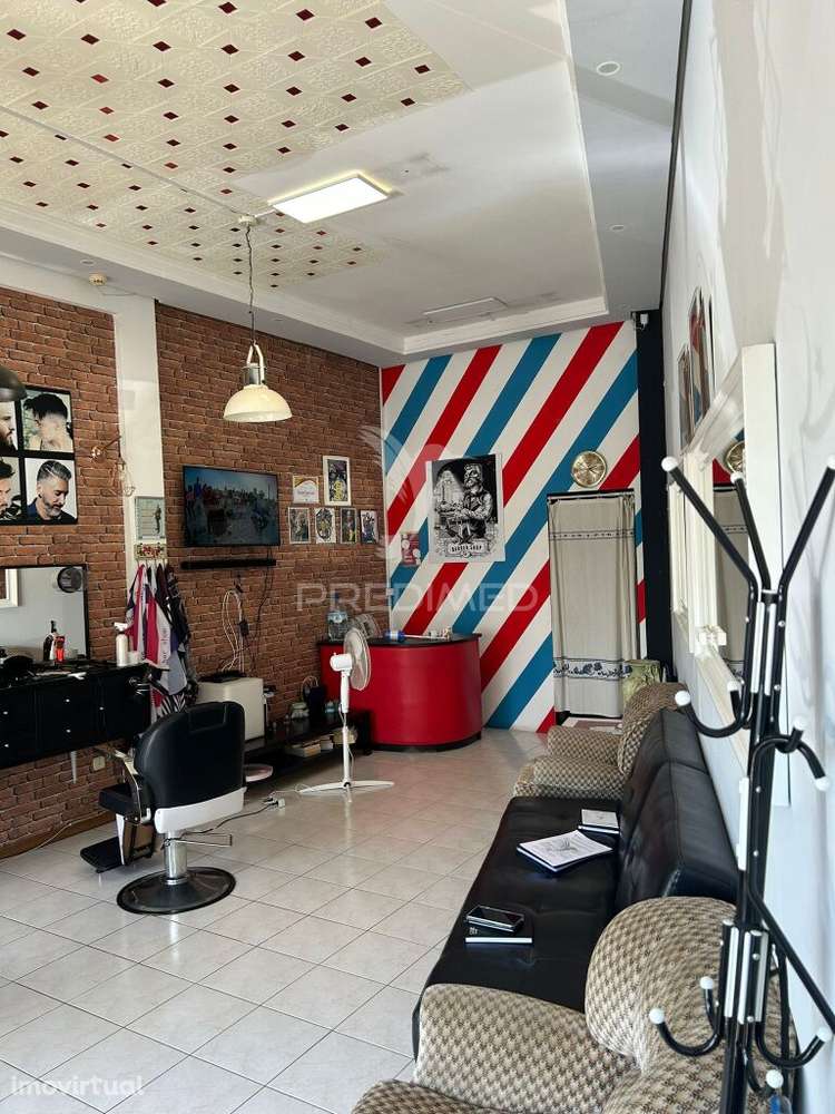 Trespasse de barbearia , Gafanha da Nazaré - Grande imagem: 4/7