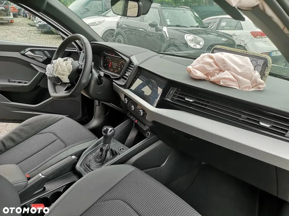 Audi A1 Sportback 35 TFSI S-Line S tronic - 21