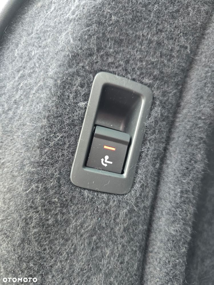 Audi A4 Avant 40 TDI S tronic advanced - 32