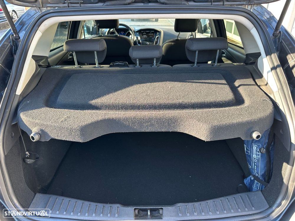 Ford Focus 1.0 SCTi Titanium - 12