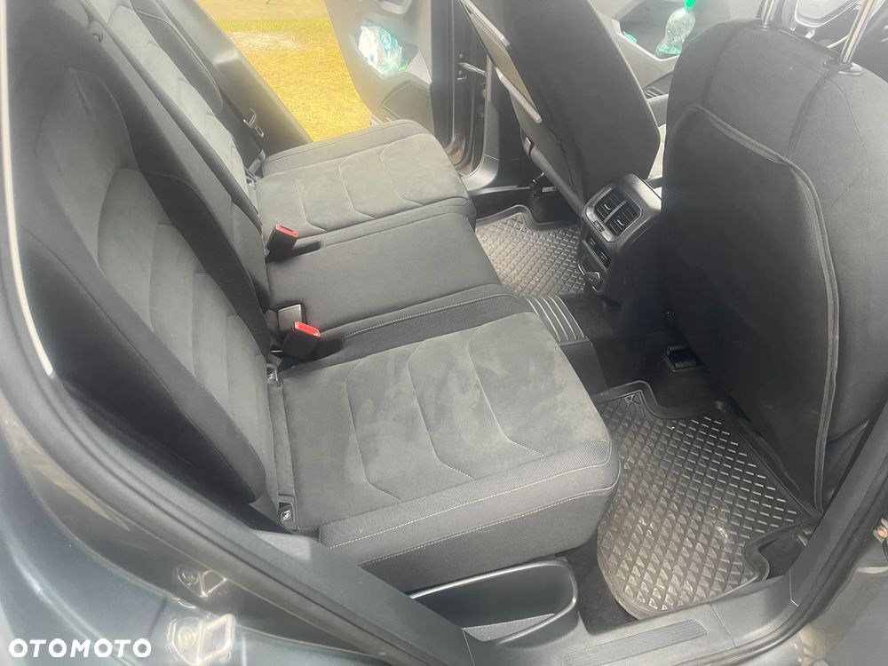 Volkswagen Tiguan - 17