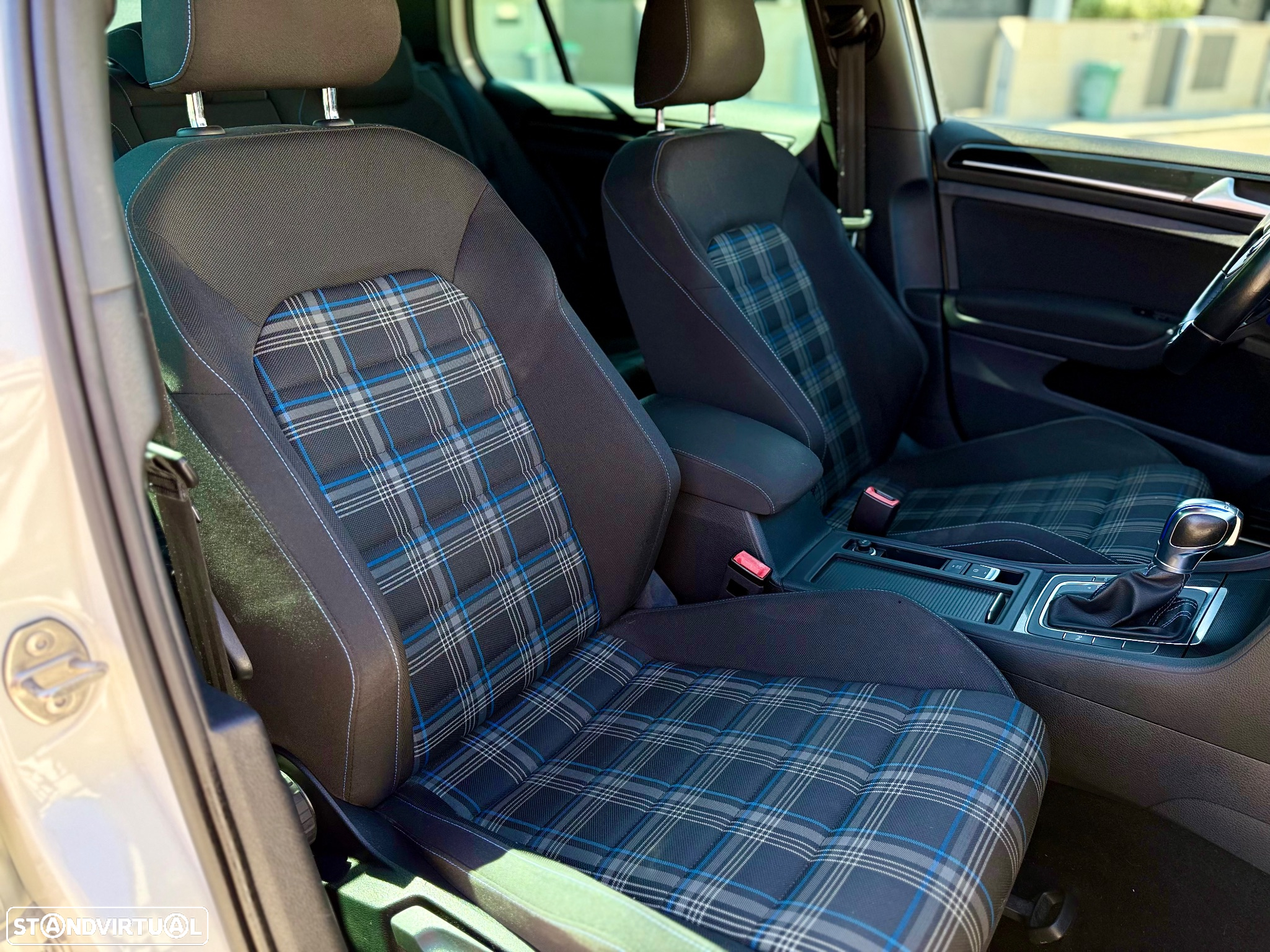 VW Golf 1.4 GTE Plug-in - 12