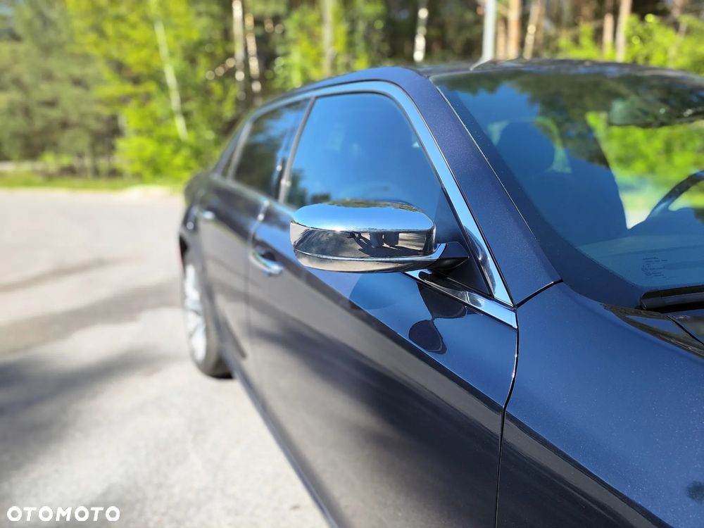 Chrysler 300C - 8
