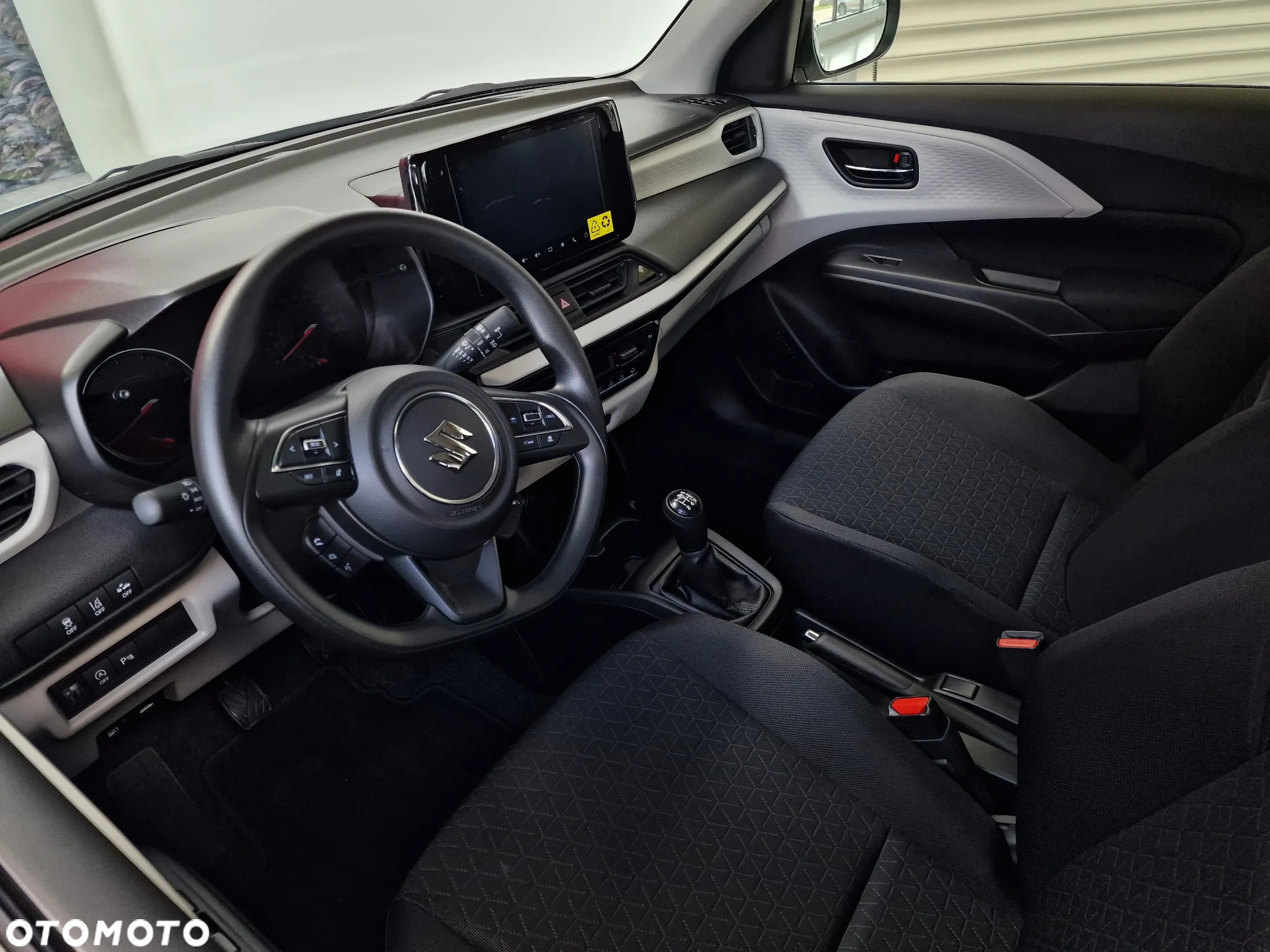 Suzuki Swift 1.2 Dualjet SHVS Premium - 6