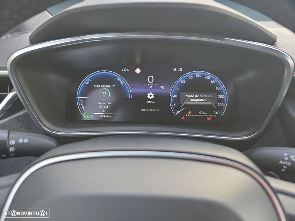 Toyota Corolla 1.8 Hybrid Comfort Plus - 19